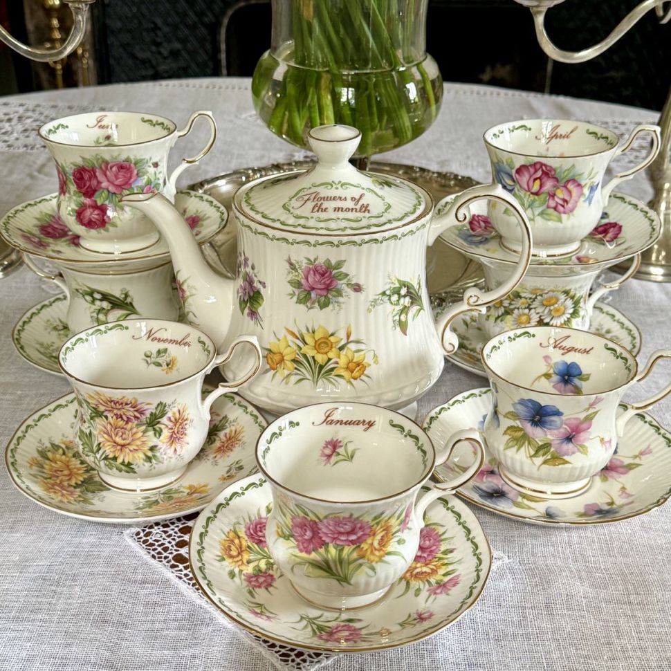 Чайная пара Queens Цветы месяца Январь 220 мл фарфор Англия
