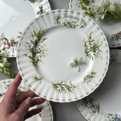 Тарелка Royal Albert 12 месяцев 21 см Англия набор 12 шт.