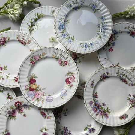 Тарелка Royal Albert 12 месяцев 21 см Англия набор 12 шт.