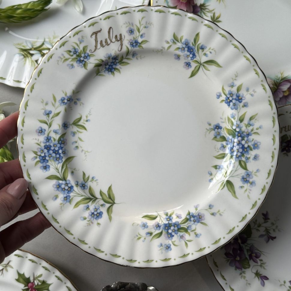 Тарелка Royal Albert 12 месяцев 21 см Англия набор 12 шт.