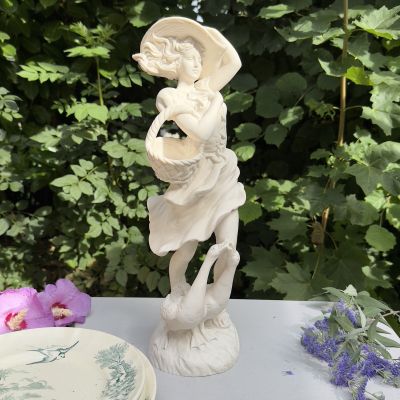 Статуэтка скульптура Девушка с гусями Alexander Backer 40 см 