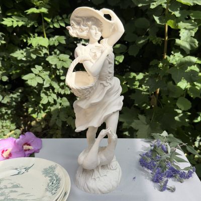 Статуэтка скульптура Девушка с гусями Alexander Backer 40 см 