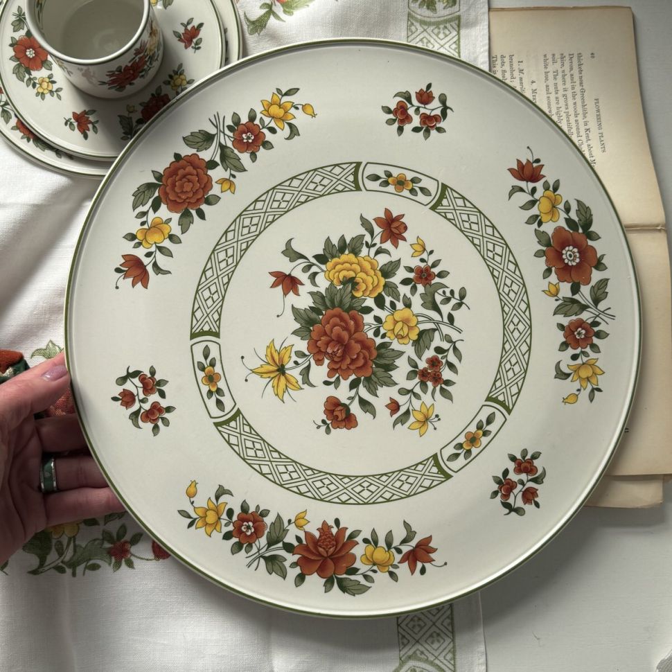 Блюдо для торта ВиллеройБох Summerday 32 см Германия