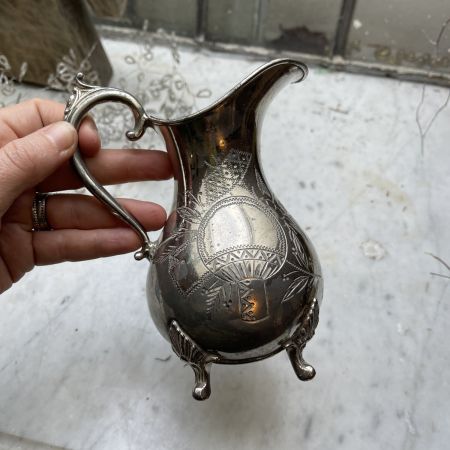 Кувшин на ножках 350 мл мельхиор