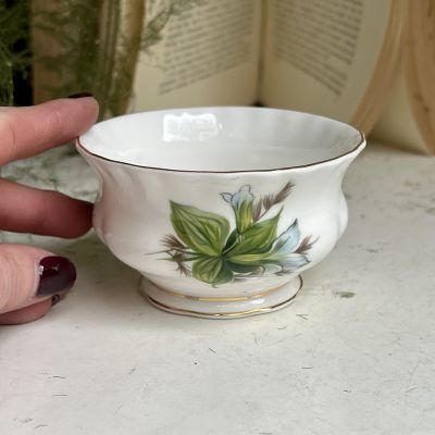 Сахарница Royal Albert Trillium Англия