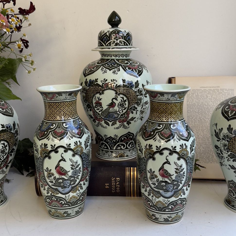 Ваза с крышкой ВиллеройБох Paon 31 см фарфор Германия