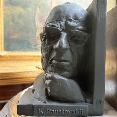 Держатели для книг  ручная работа гипс