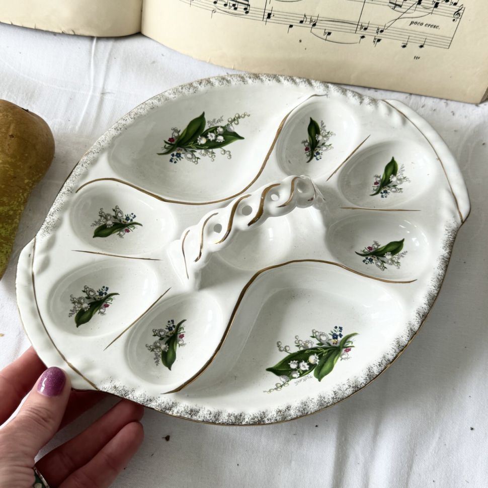 Блюдо для яиц с ручкой Royal Design Ландыши 27 см