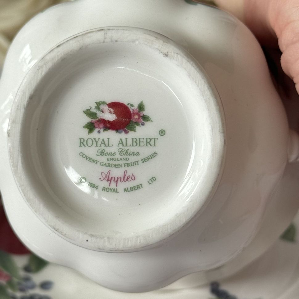 Чайная пара Royal Albert Apples 200 мл Англия