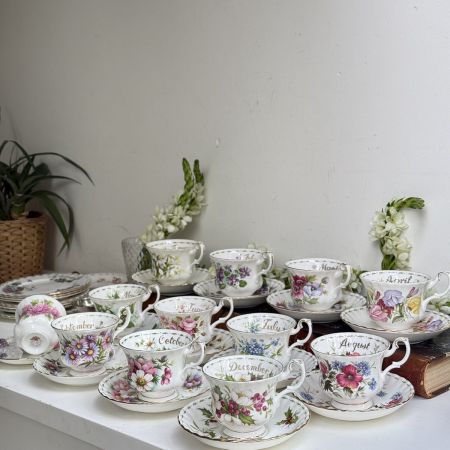 Кофейная пара Royal Albert 12 месяцев 130 мл Англия набор 12 шт.