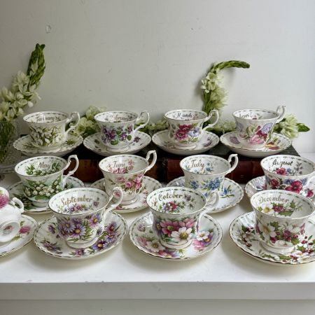 Кофейная пара Royal Albert 12 месяцев 130 мл Англия набор 12 шт.
