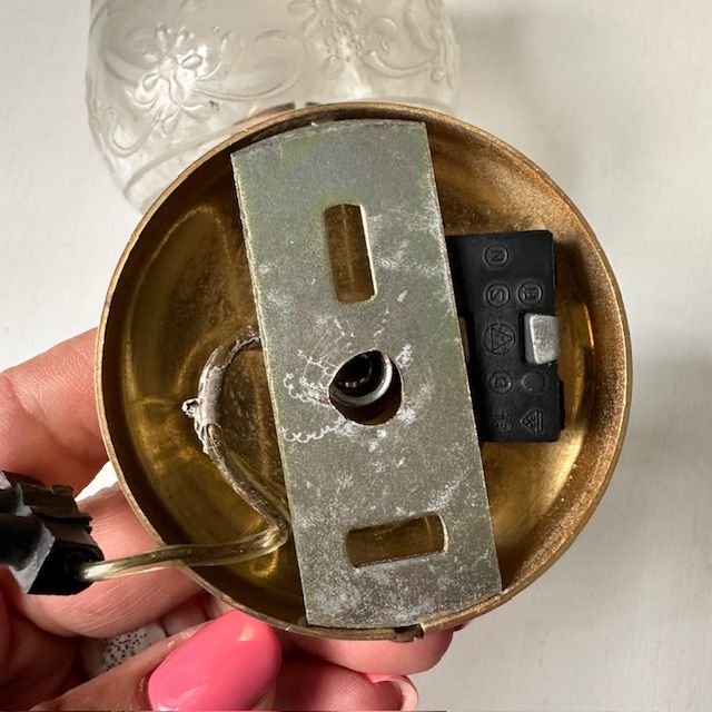 Бра настенное на 1 лампу 18 см латунь стекло Франция   