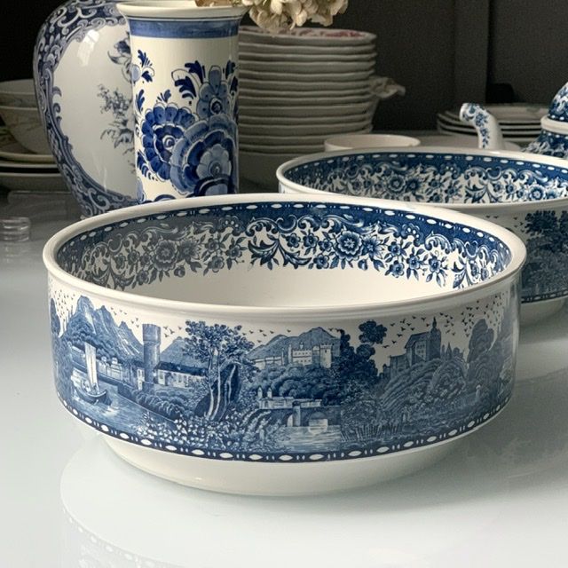 Салатник Blue Castle ВиллеройБох 23 см Германия уценка