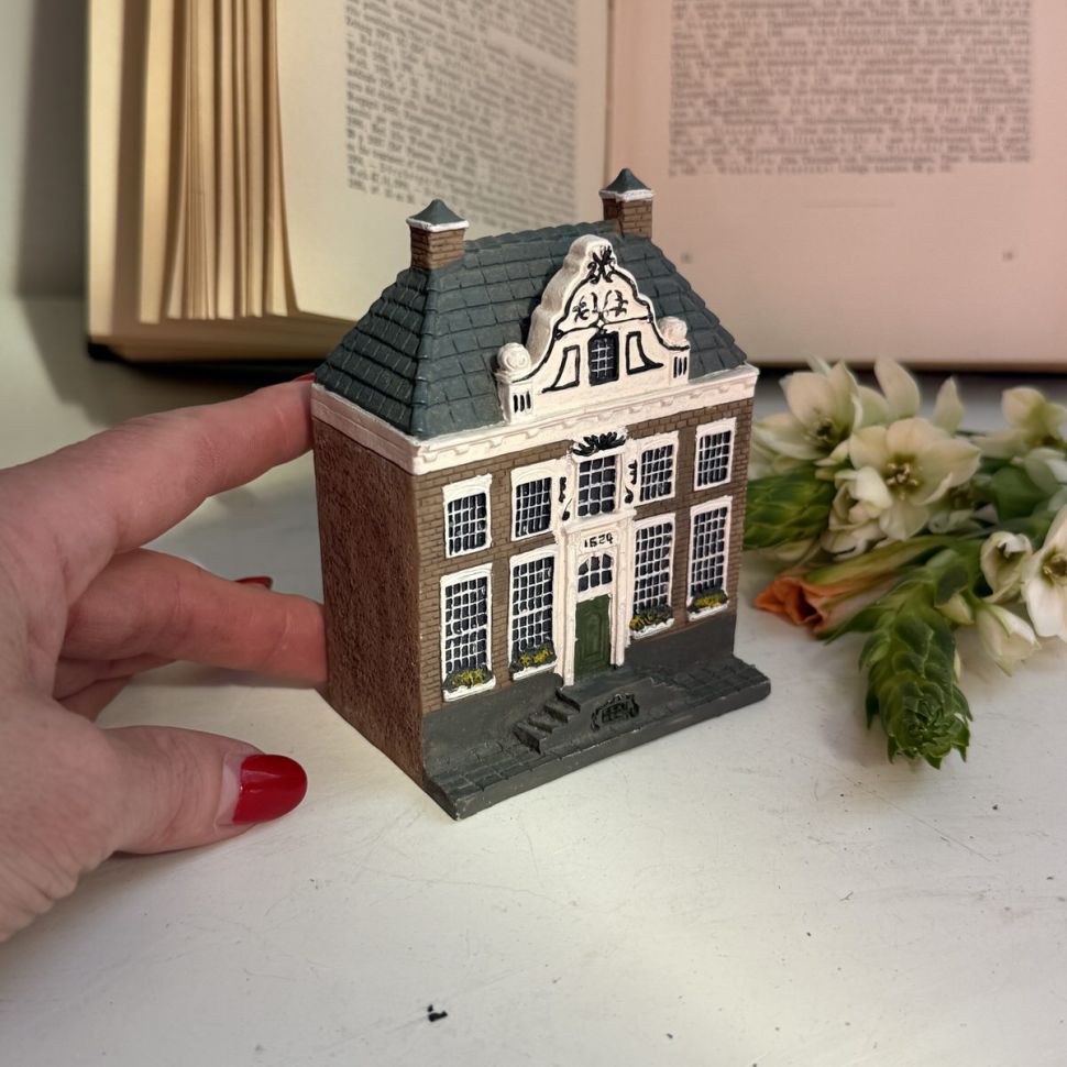 Статуэтка Голландский домик 11 см керамика