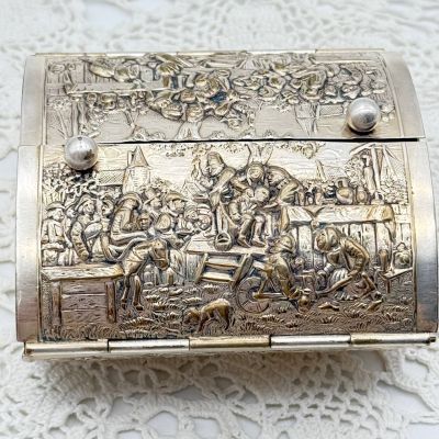 Шкатулка табачница Herbert Hooijkaas 9 см мельхиор серебрение Голландия