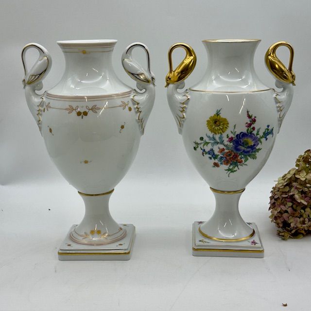 Ваза амфора Лебеди Kaiser Gloria Мейсенский букет 34 см Германия