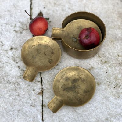 Пепельница в держателе, латунь, набор 4 шт