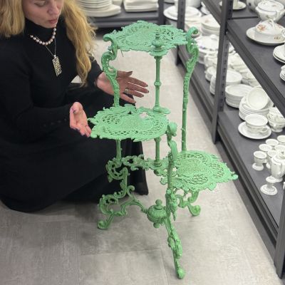 Этажерка полка Ренессанс чугун зеленая эмаль старинная Германия