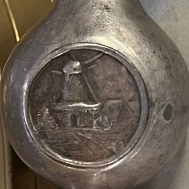 Пробка для бутылки Мельница 10 см мельхиор Нидерланды