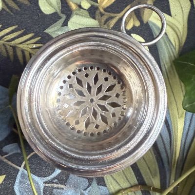 Ситечко для чая на подставке 8 см серебрение