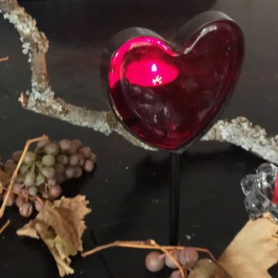 Подсвечник красное сердце 20 см