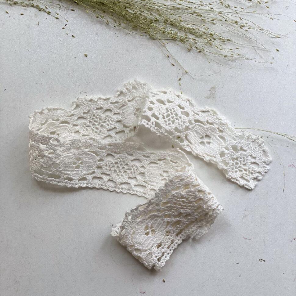 Кружево тесьма 66 см