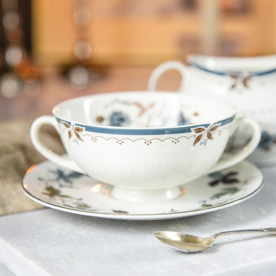Бульонница с тарелкой 250 мл Royal Doulton Old Colony фарфор Англия