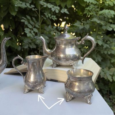 Сахарница и молочник серебрение мельхиор 2 предмета Англия