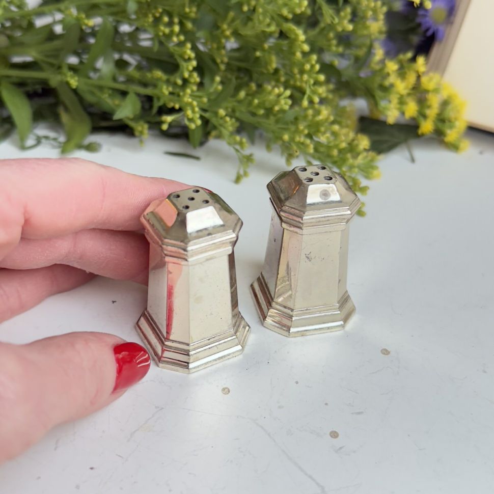 Перечница Башня 5 см  Франция