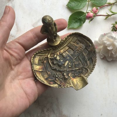 Пепельница Бельгийский мальчик латунь