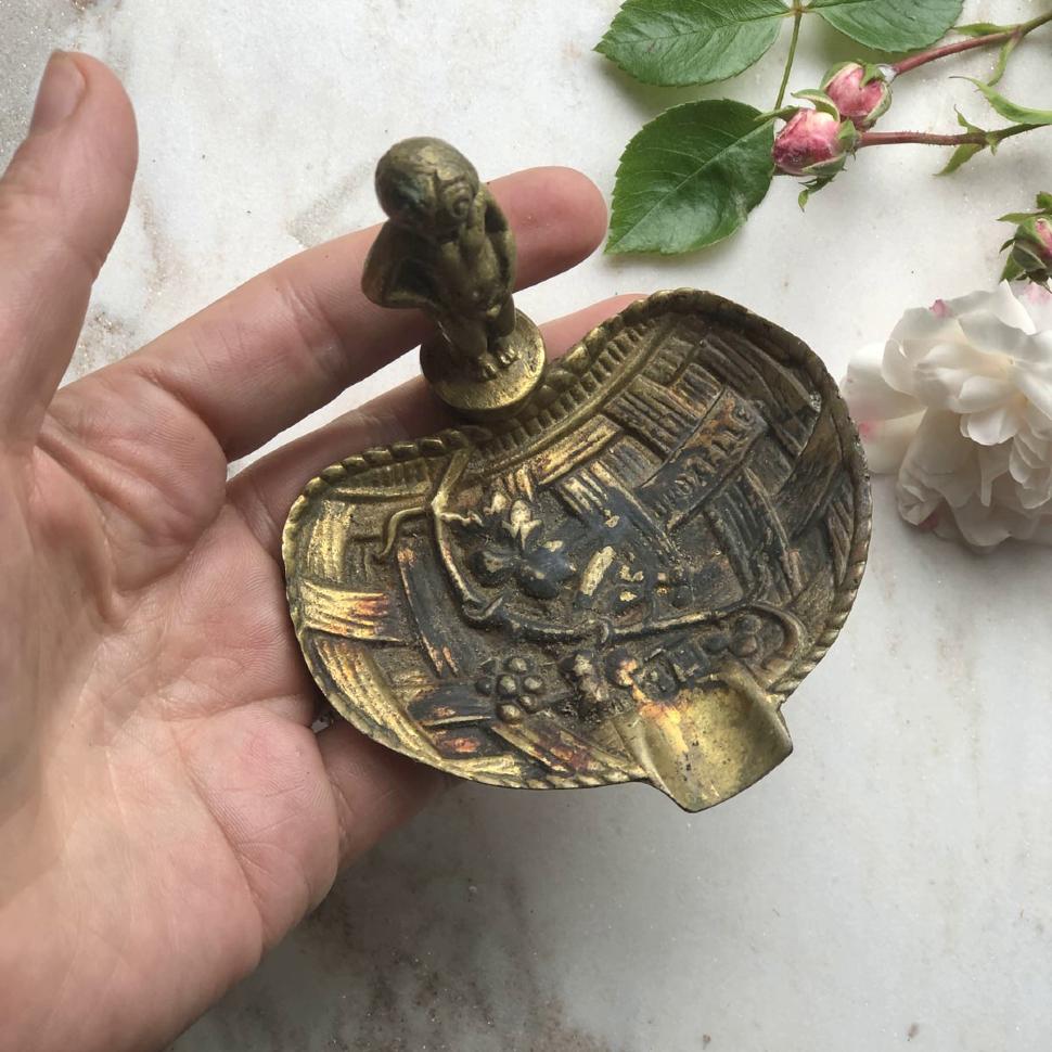 Пепельница Бельгийский мальчик латунь
