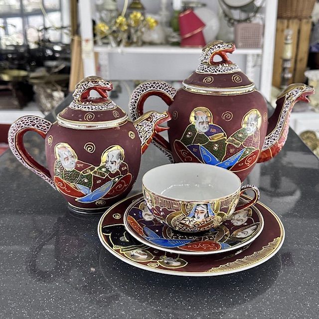 Тарелка Каннон с бессмертными Satsuma 19 см фарфор Япония