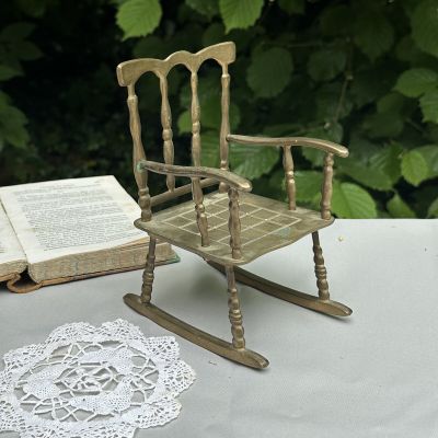 Стул кукольный подставка 18 см латунь
