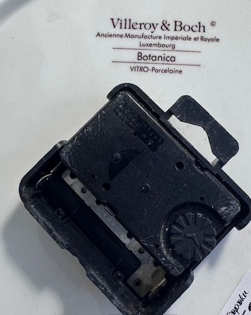 Часы Botanica ВиллеройБох 27 см Германия кварц 