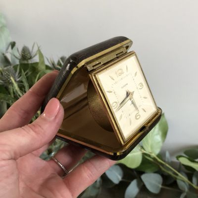 Часы складные для пути в коже Europa 60-е гг