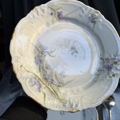 Блюдо Limoges Голубые ирисы 29 см фарфор 1895 гг. Франция 