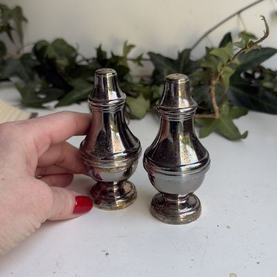 Солонка и перечница 10 см мельхиор