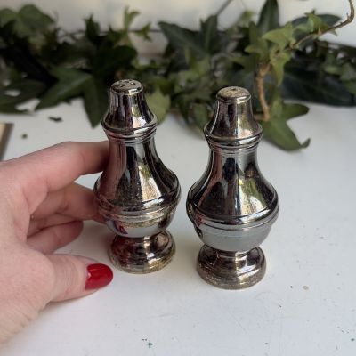 Солонка и перечница 10 см мельхиор