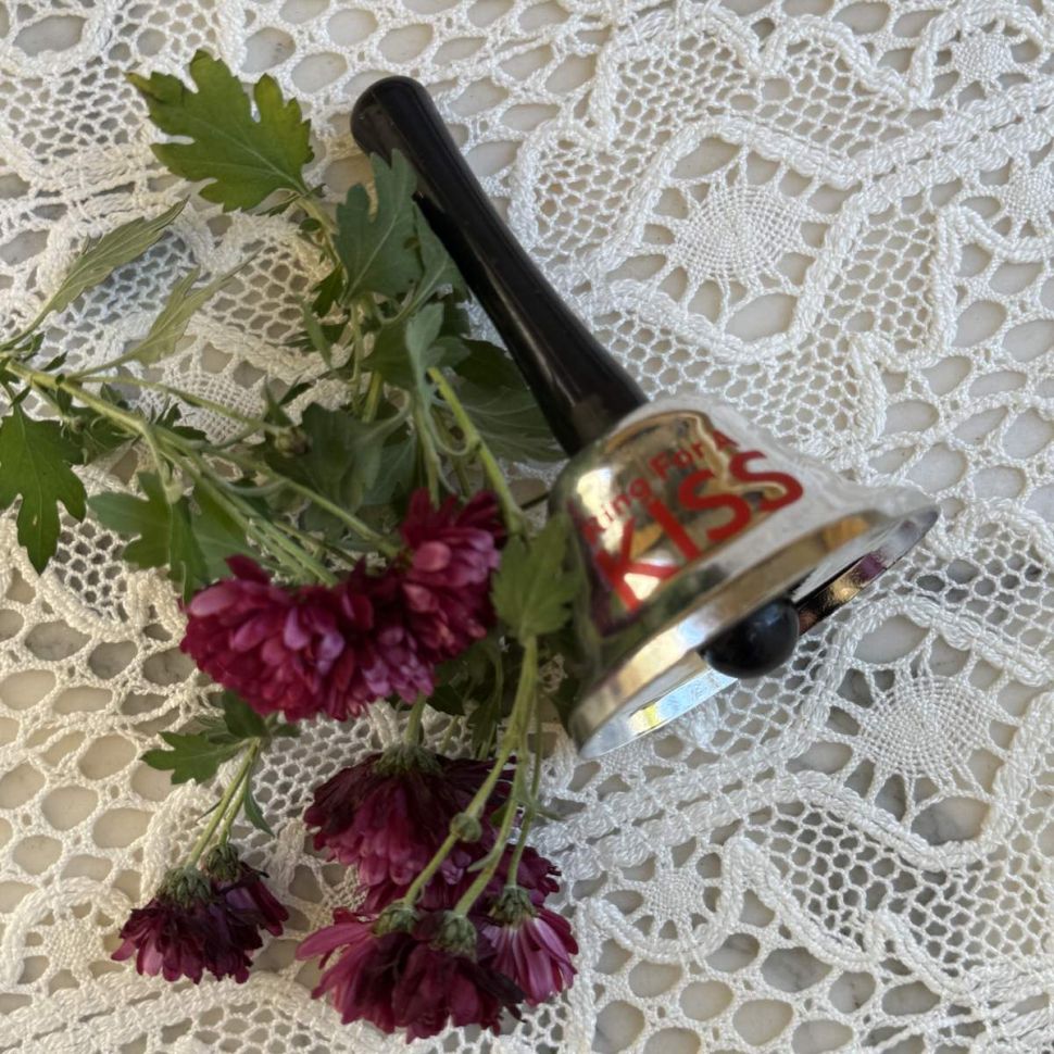 Колокольчик с ручкой 14 см металлический сплав