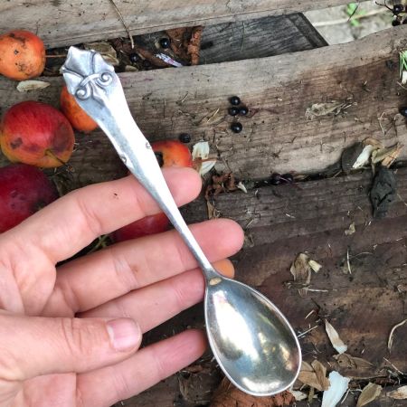 Ложка чайная Лилия 15 см мельхиор
