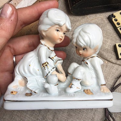 Статуэтка фарфоровая Сестра и брат