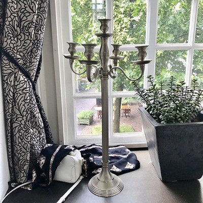 Напольный высокий канделябр