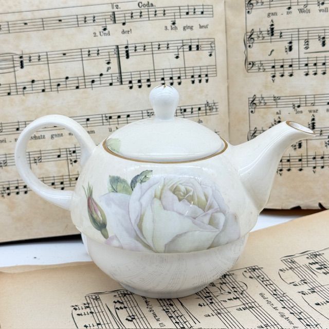 Чайник заварочный с чашкой и блюдцем Maison Strauss фарфор