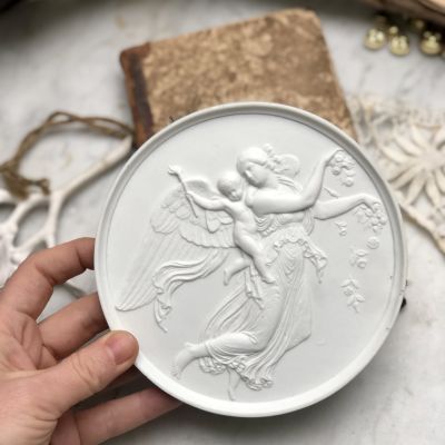 Настенный барельеф Мать и Дитя