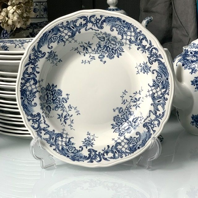 Тарелка глубокая Valeria ВиллеройБох 22 см Германия 1940-1970 гг.