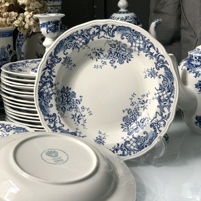 Тарелка глубокая Valeria ВиллеройБох 22 см Германия 1940-1970 гг.