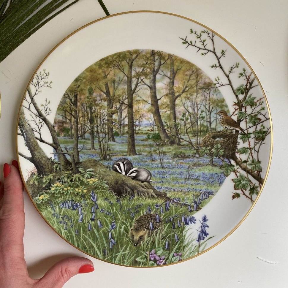 Тарелка Franklin Porcelain 1979 Royal Worcester Апрель 23 см