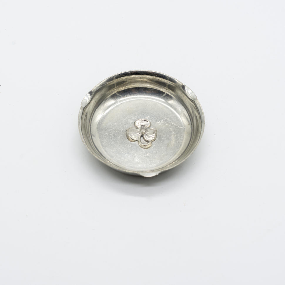 Пепельница оловянная