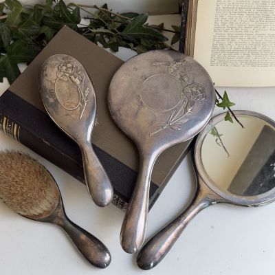 Зеркало щетка расческа набор Гвоздика серебрение