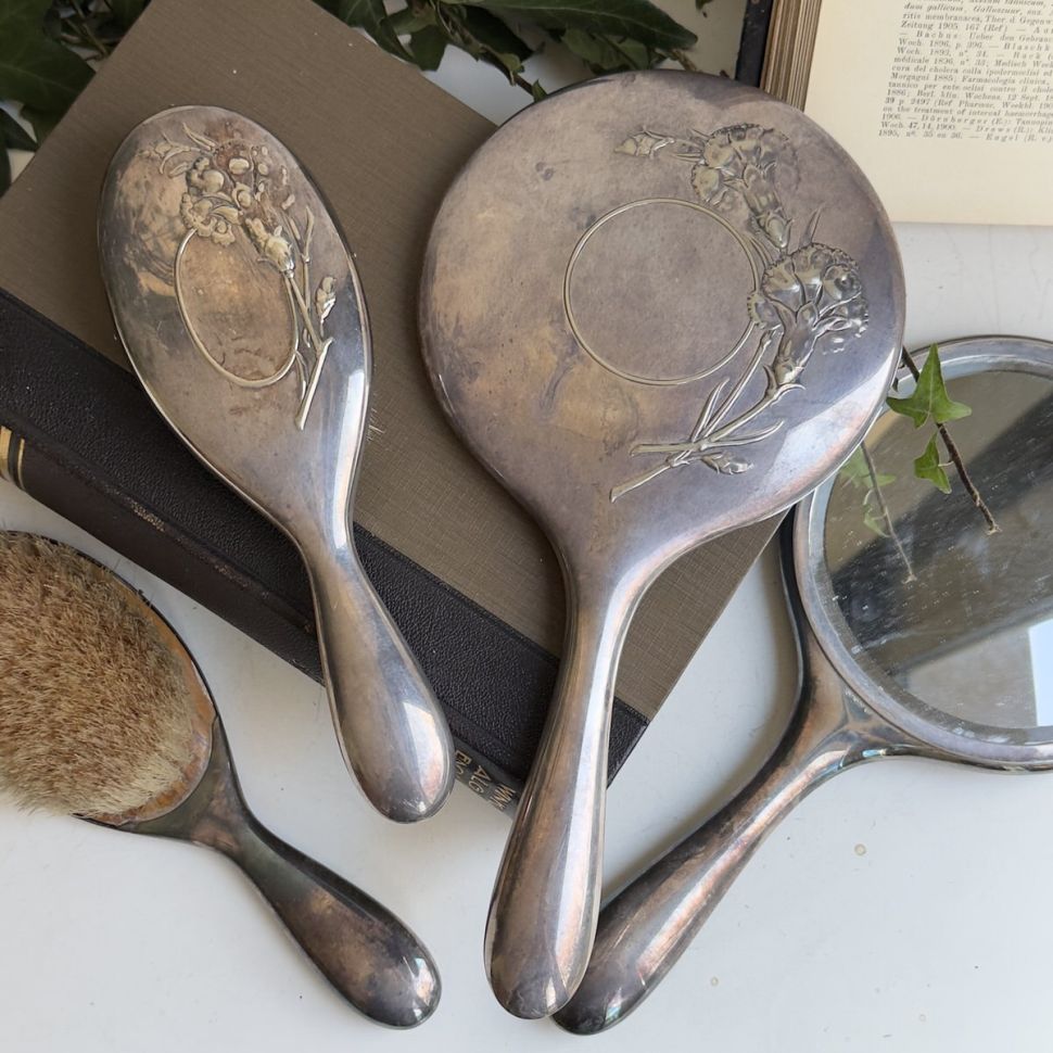 Зеркало щетка расческа набор Гвоздика серебрение